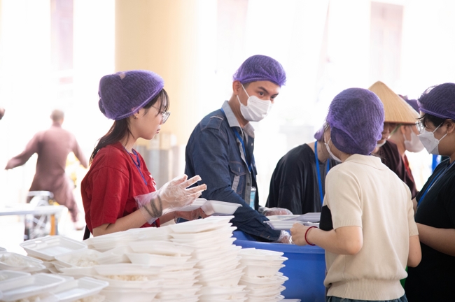 Khoá tu niệm Phật một ngày