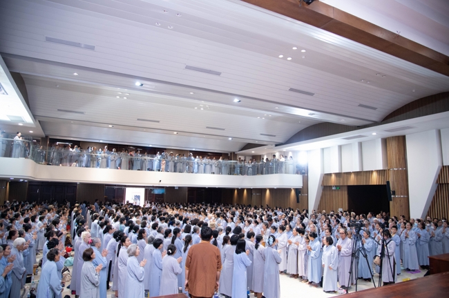 Khoá tu niệm Phật một ngày