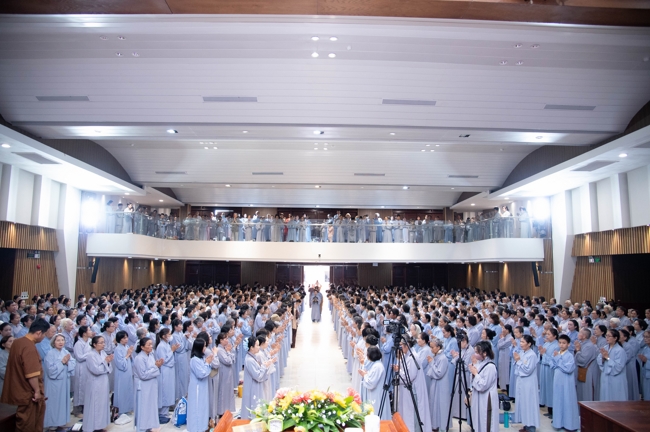 Khoá tu niệm Phật một ngày