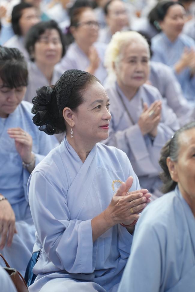 Khoá tu niệm Phật một ngày