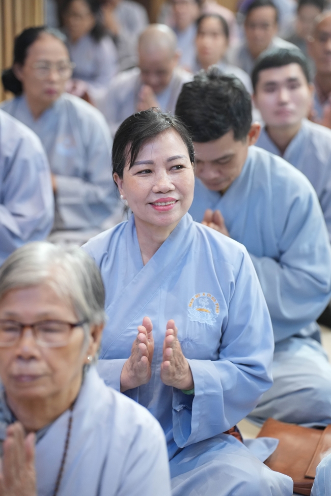 Khoá tu niệm Phật một ngày