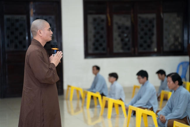The contest to learn about the teachings for Buddhists at the pagoda