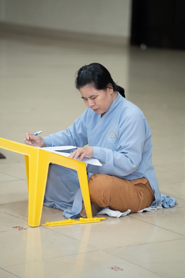 The contest to learn about the teachings for Buddhists at the pagoda