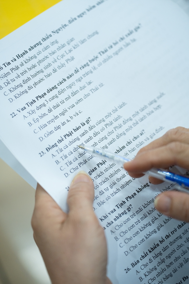 The contest to learn about the teachings for Buddhists at the pagoda