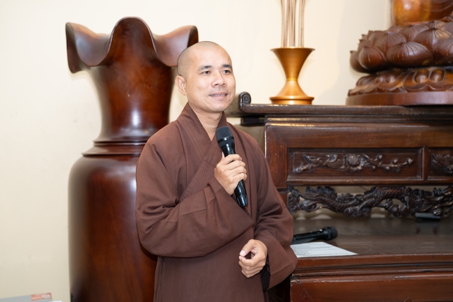 The contest to learn about the teachings for Buddhists at the pagoda