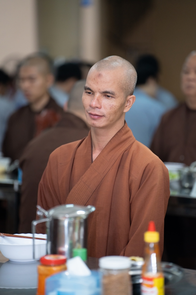 The contest to learn about the teachings for Buddhists at the pagoda
