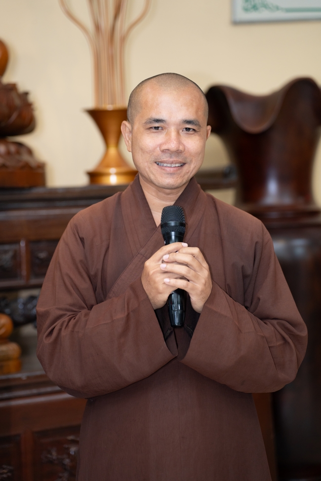 The contest to learn about the teachings for Buddhists at the pagoda