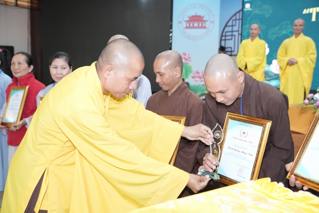 Cuộc thi Thắp Sáng Đèn Tuệ - lần VII
