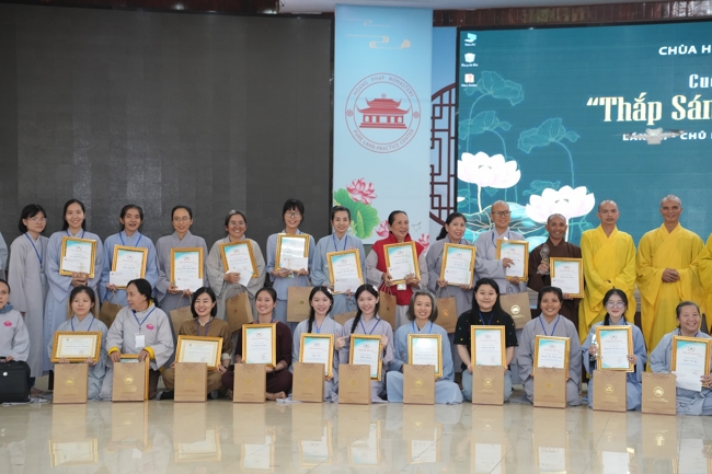 Cuộc thi Thắp Sáng Đèn Tuệ - lần VII