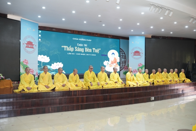 Cuộc thi Thắp Sáng Đèn Tuệ - lần VII