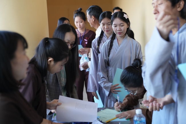 Cuộc thi Thắp Sáng Đèn Tuệ - lần VII