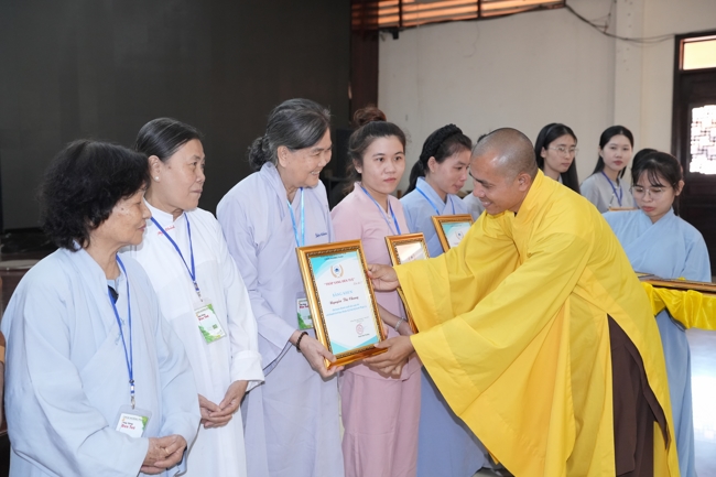 Cuộc thi Thắp Sáng Đèn Tuệ - lần VII