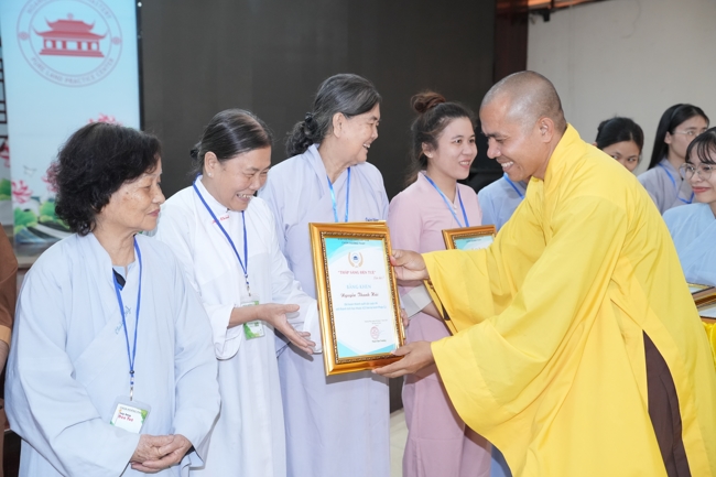Cuộc thi Thắp Sáng Đèn Tuệ - lần VII