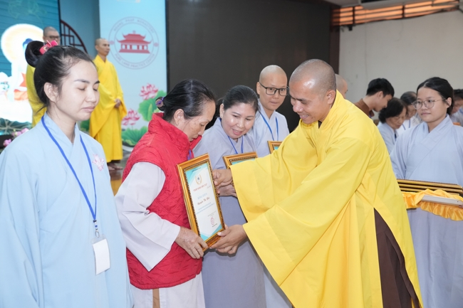 Cuộc thi Thắp Sáng Đèn Tuệ - lần VII