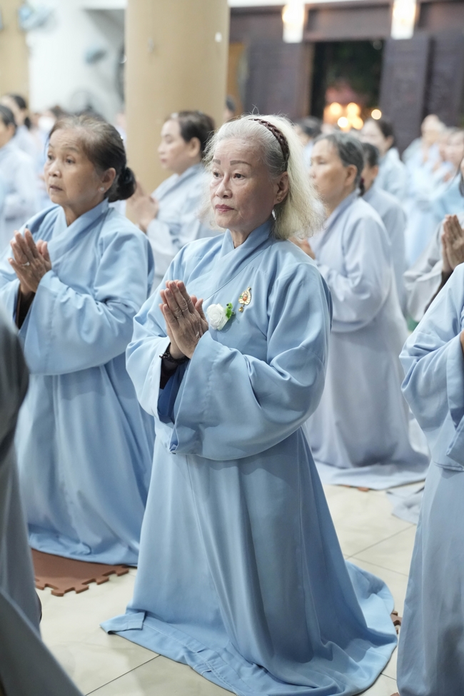 Prostrating five hundred names Bodhisattva Avalokitesvara