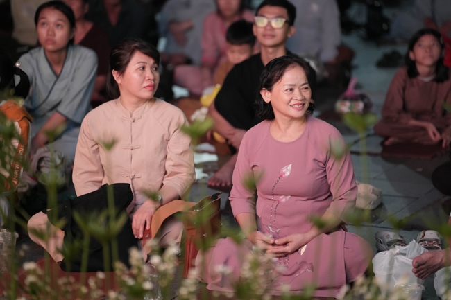 Prostrating five hundred names Bodhisattva Avalokitesvara