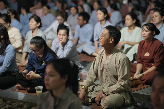 Prostrating five hundred names Bodhisattva Avalokitesvara