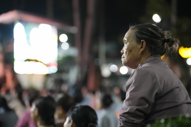 Prostrating five hundred names Bodhisattva Avalokitesvara