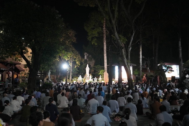 Prostrating five hundred names Bodhisattva Avalokitesvara