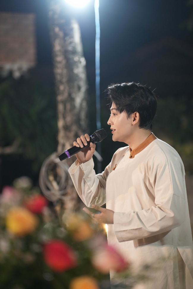 Prostrating five hundred names Bodhisattva Avalokitesvara