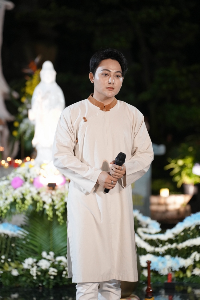 Prostrating five hundred names Bodhisattva Avalokitesvara