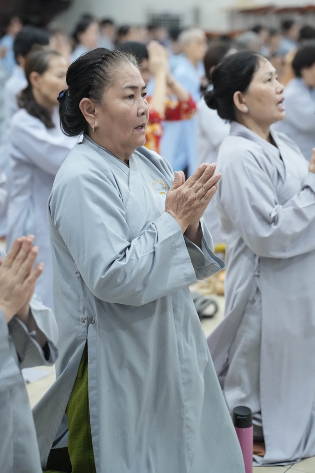 Prostrating five hundred names Bodhisattva Avalokitesvara