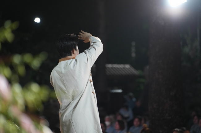 Prostrating five hundred names Bodhisattva Avalokitesvara