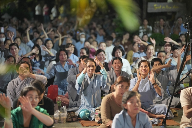 Prostrating five hundred names Bodhisattva Avalokitesvara