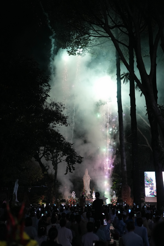 Prostrating five hundred names Bodhisattva Avalokitesvara