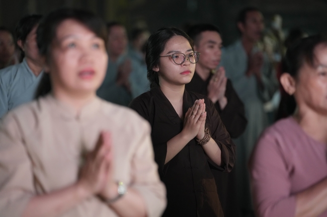 Prostrating five hundred names Bodhisattva Avalokitesvara