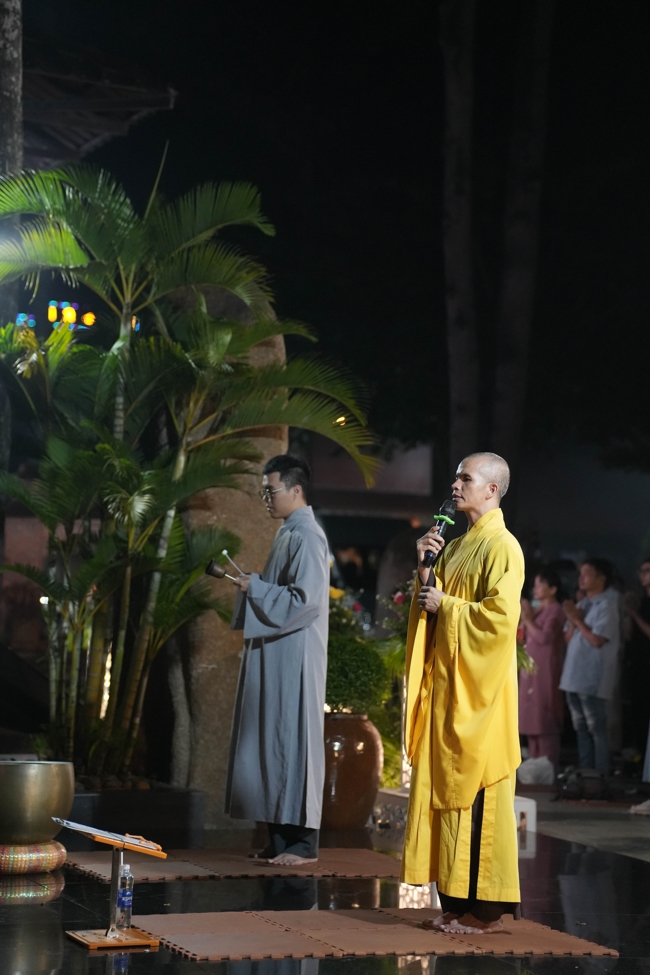 Prostrating five hundred names Bodhisattva Avalokitesvara