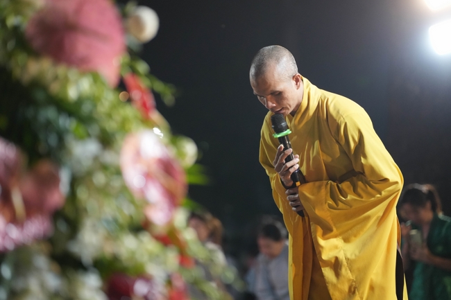 Prostrating five hundred names Bodhisattva Avalokitesvara