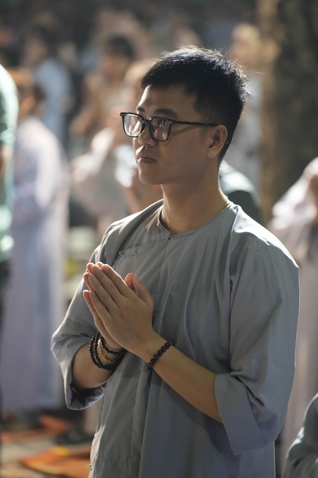 Prostrating five hundred names Bodhisattva Avalokitesvara