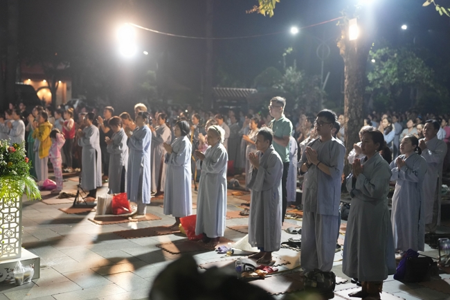 Prostrating five hundred names Bodhisattva Avalokitesvara