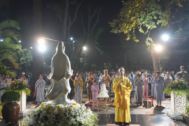 Prostrating five hundred names Bodhisattva Avalokitesvara