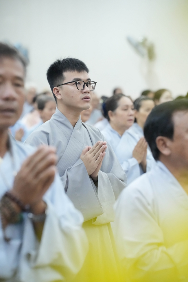 Prostrating five hundred names Bodhisattva Avalokitesvara