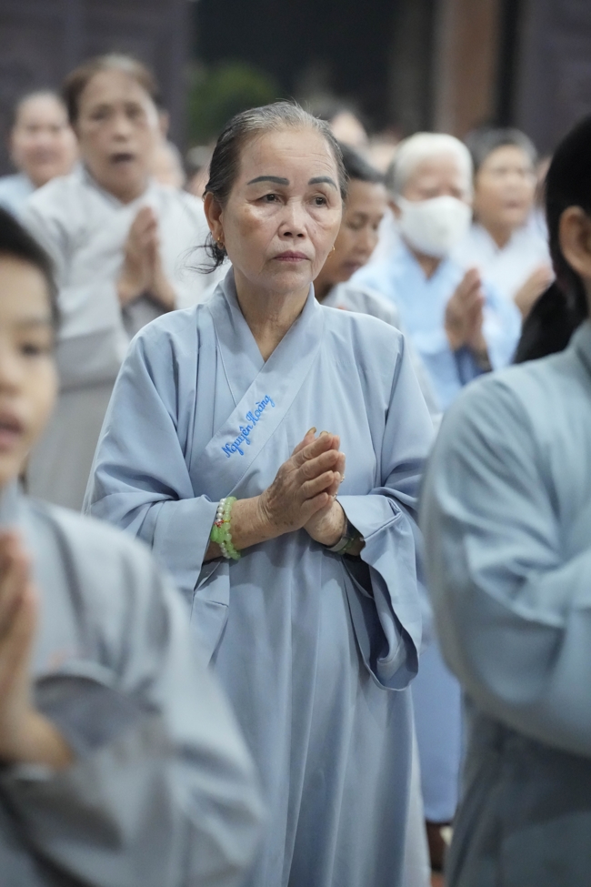 Prostrating five hundred names Bodhisattva Avalokitesvara