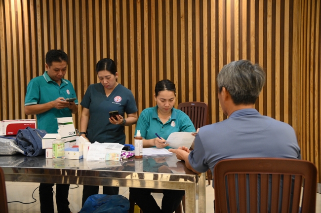 Hiến máu nhân đạo