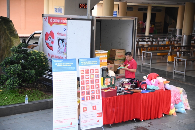 Hiến máu nhân đạo