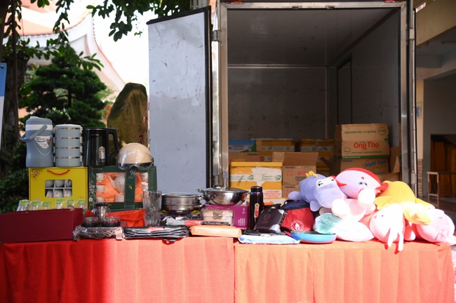 Hiến máu nhân đạo