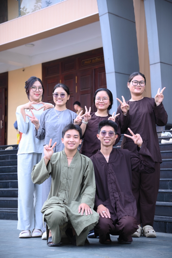 Hiến máu nhân đạo