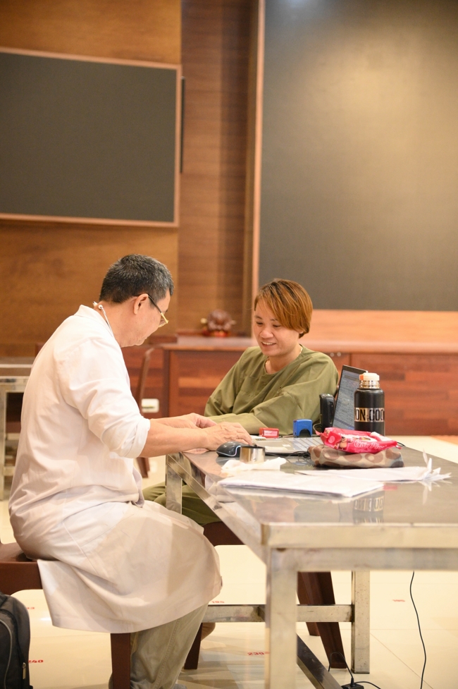 Hiến máu nhân đạo