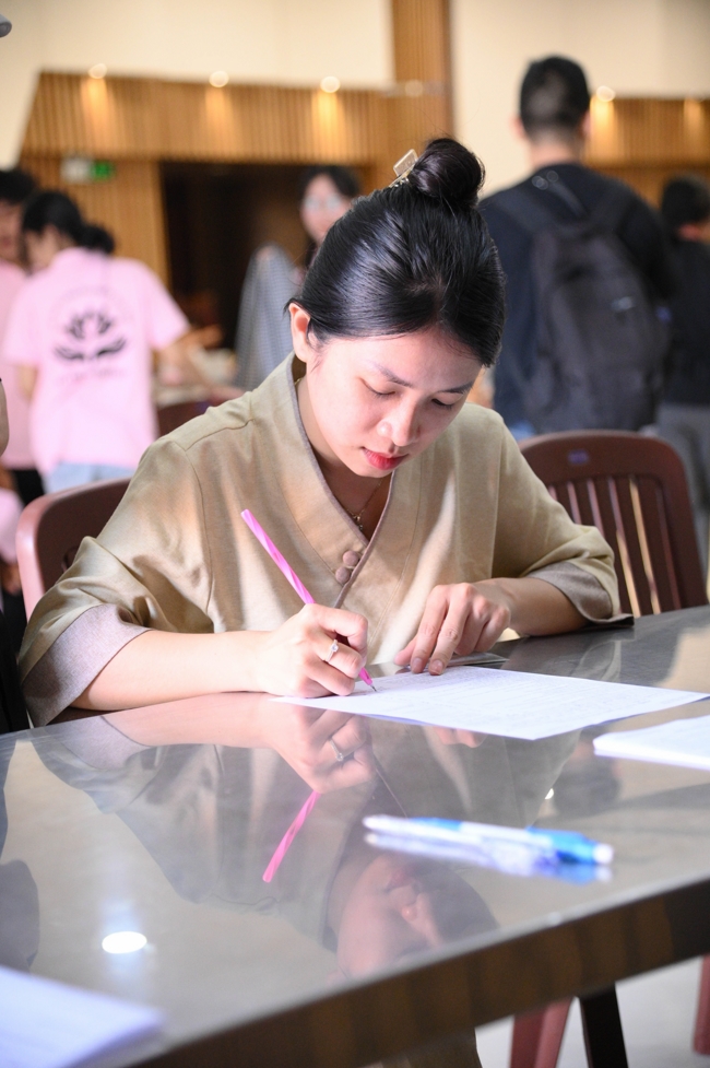 Hiến máu nhân đạo