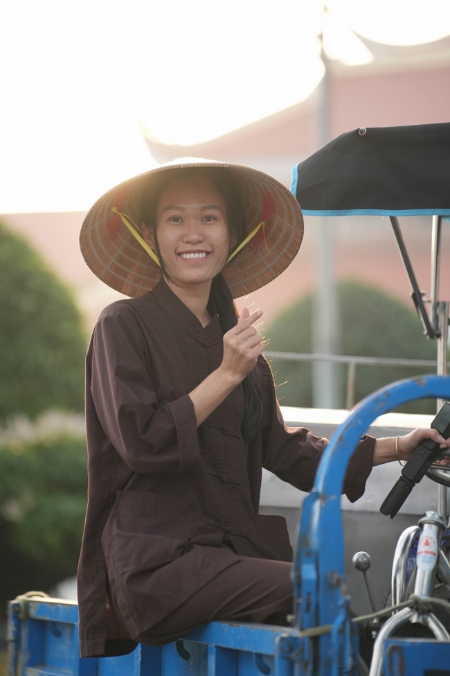 Chương trình từ thiện “Phương tiện nghĩa tình”