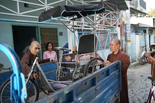 Chương trình từ thiện “Phương tiện nghĩa tình”