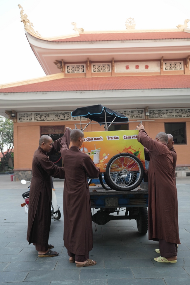 Chương trình từ thiện “Phương tiện nghĩa tình”