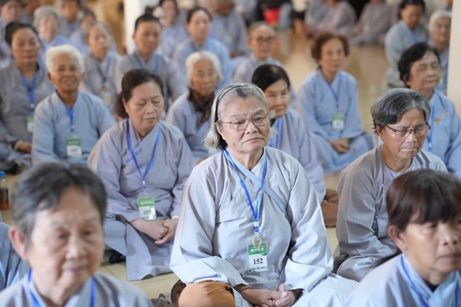 Pháp thoại “Năng lực của Chánh niệm” – Thượng toạ Thích Thiện Quý | Khóa tu Phật thất 107.