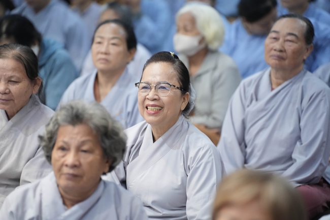 Khoá tu niệm Phật một ngày