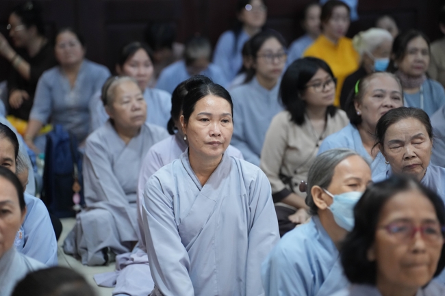 Khoá tu niệm Phật một ngày