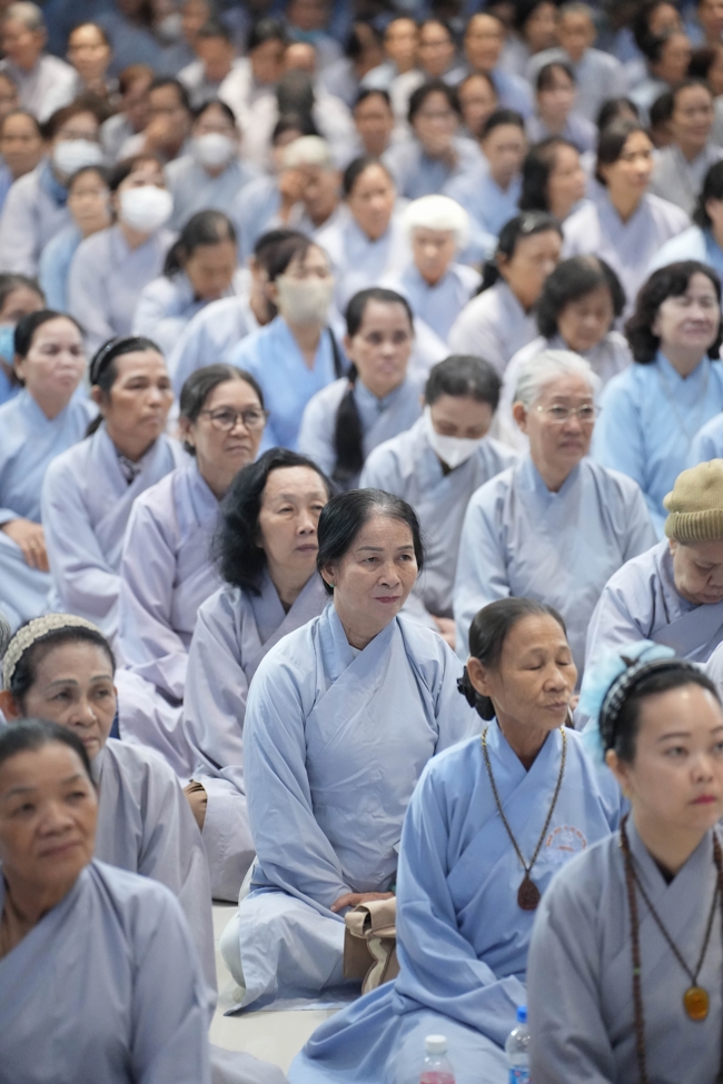 Khoá tu niệm Phật một ngày